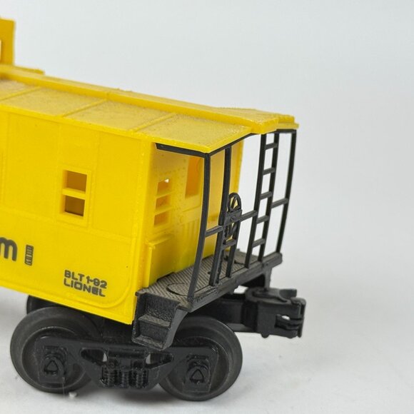 Chessie System C&O 16536 Lionel Caboose O Gauge Vintage Yellow Train Car - Picture 9 of 10